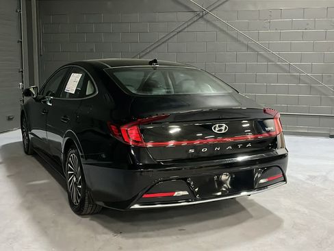 Used 2023 Hyundai Sonata Limited FWD image 6