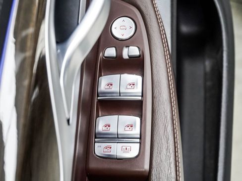 Used 2022 BMW 750i xDrive w/ Luxury Rear Seating Package AWD/4WD image 40
