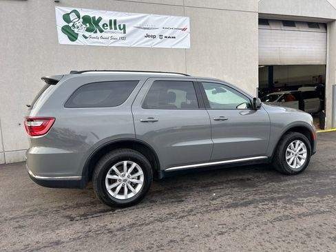 Used 2024 Dodge Durango SXT image 2