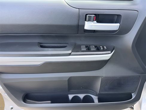 Used 2020 Toyota Tundra SR5 image 29