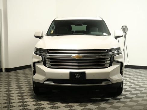 Used 2023 Chevrolet Tahoe High Country AWD/4WD image 2