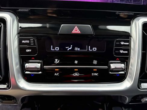 Used 2023 Kia Sorento SX image 31