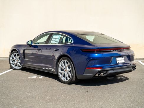 Certified 2025 Porsche Panamera 4 AWD/4WD image 3