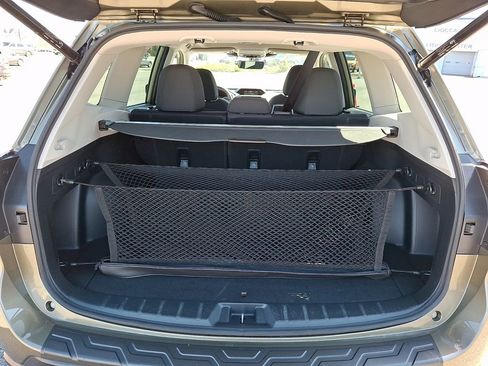 Used 2023 Subaru Forester Premium AWD/4WD image 31