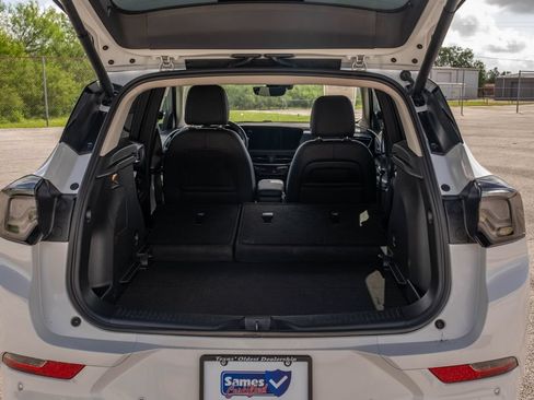 Used 2025 Buick Encore GX Avenir w/ Avenir Technology Package FWD image 26