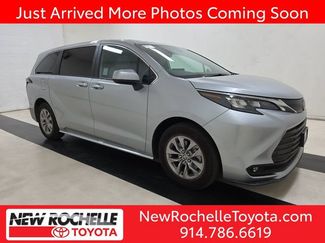 Used 2025 Toyota Sienna XLE FWD video 1