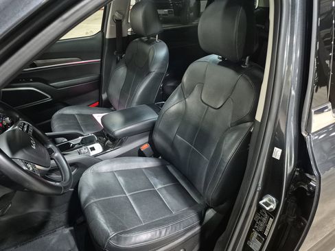 Used 2022 Kia Telluride EX w/ Towing Package FWD image 21