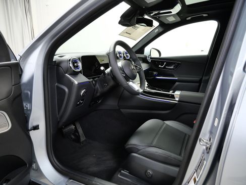New 2026 Mercedes-Benz GLC 300 4MATIC image 7