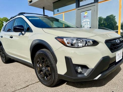 Used 2023 Subaru Crosstrek 2.0i Premium w/ Special Edition AWD/4WD image 4