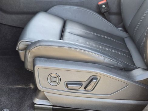 Certified 2025 Audi Q5 Premium Plus w/ Premium Plus image 28