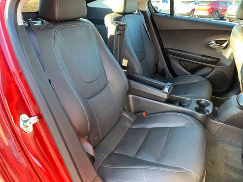 Used 2014 Chevrolet Volt Premium w/ Premium Trim Package image 4
