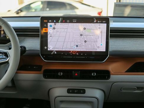 New 2025 Volkswagen ID. Buzz Pro S Plus image 20