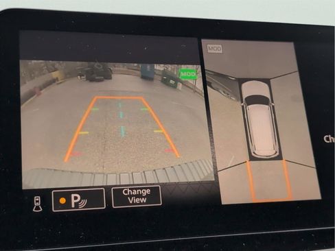 Used 2023 Nissan Armada Platinum w/ Captain's Chairs Package image 21