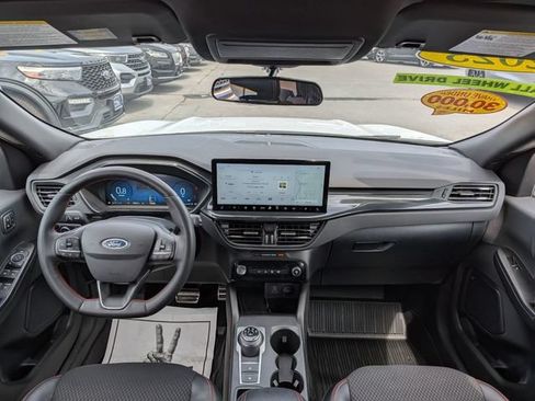 Certified 2023 Ford Escape ST-Line Select w/ Tech Pack #2 AWD/4WD image 17