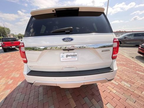 Used 2020 Ford Expedition XLT w/ Equipment Group 202A AWD/4WD image 33
