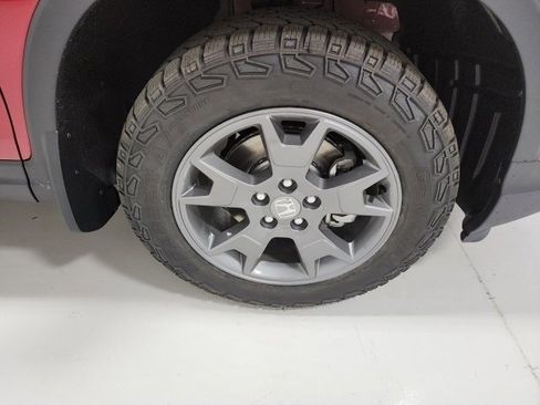 Used 2025 Honda Passport TrailSport image 9