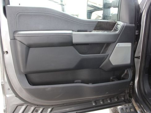 Used 2023 Ford F350 Lariat w/ Tremor Off-Road Package AWD/4WD image 21