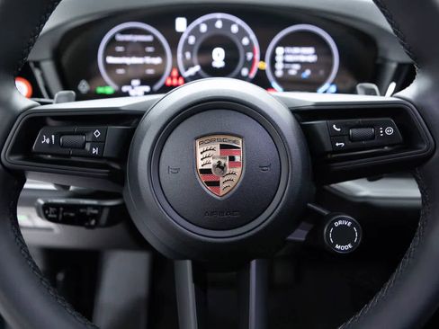 Certified 2026 Porsche Cayenne AWD/4WD image 14