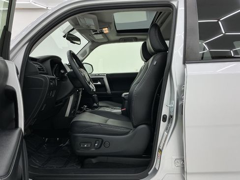 Used 2016 Toyota 4Runner SR5 Premium AWD/4WD image 14