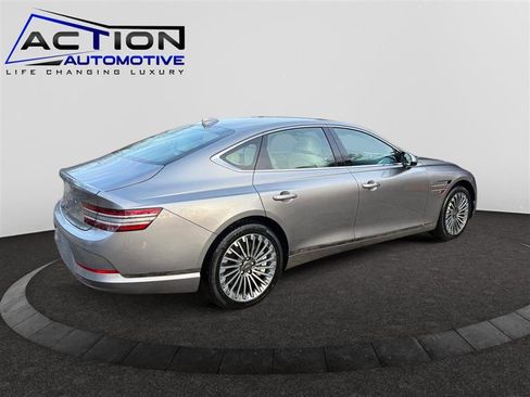 Used 2024 Genesis G80 image 8