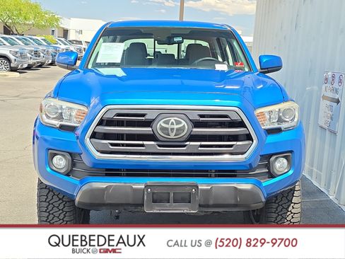 Used 2018 Toyota Tacoma SR5 RWD image 2