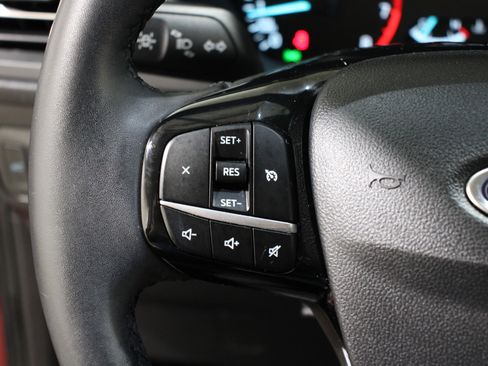 Used 2022 Ford Escape SEL image 11