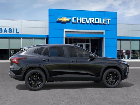 New 2025 Chevrolet Trax ACTIV w/ Driver Confidence Package image 5