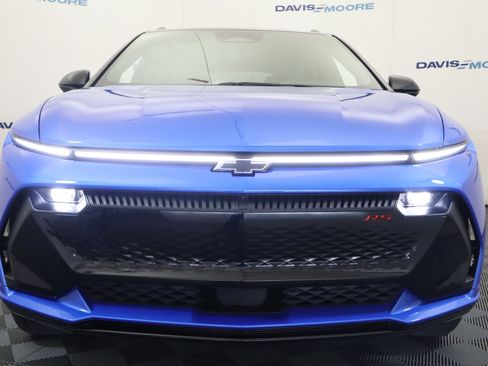 New 2026 Chevrolet Equinox EV RS image 13