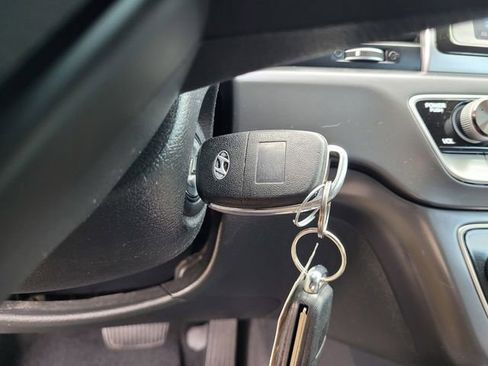 Used 2019 Hyundai Sonata SE image 18