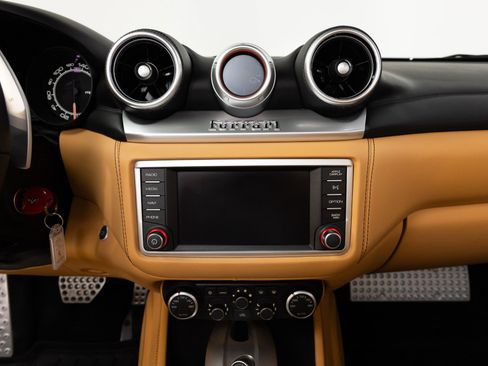 Certified 2017 Ferrari California T RWD image 85