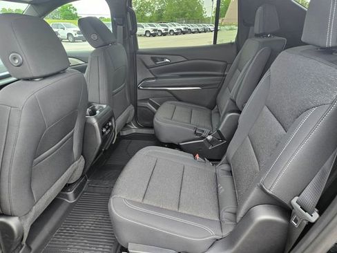 New 2026 Chevrolet Traverse LT FWD image 25