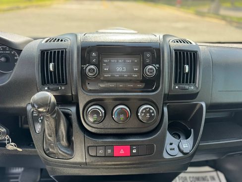 Used 2018 RAM ProMaster 3500 w/ Premium Appearance Group FWD image 13