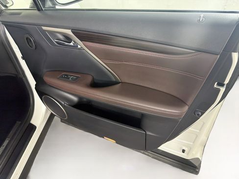 Used 2018 Lexus RX 350L FWD image 33