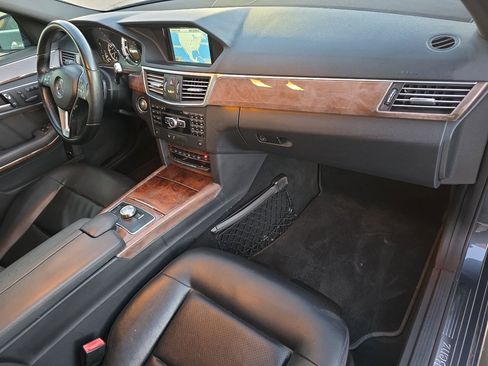 Used 2013 Mercedes-Benz E 350 Sedan image 22