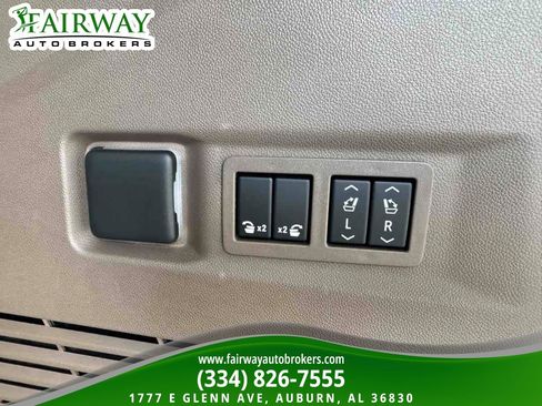 Used 2022 GMC Yukon Denali image 28