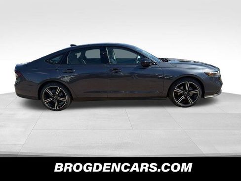 New 2026 Honda Accord SE image 2