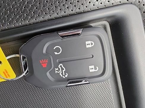 Used 2020 GMC Sierra 2500 Denali w/ Denali Ultimate Package AWD/4WD image 16