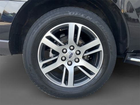 Used 2023 Ford Expedition Max Limited image 10