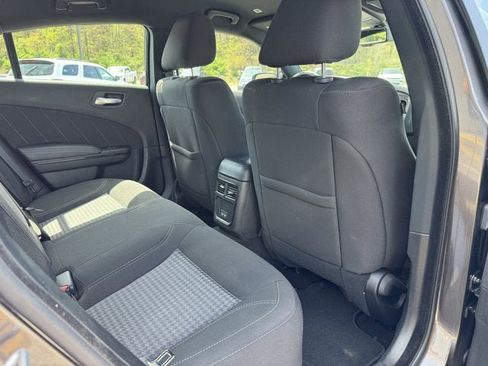 Used 2023 Dodge Charger SXT w/ Blacktop Package AWD/4WD image 13