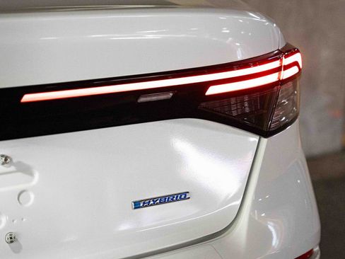 Used 2023 Honda Accord EX-L image 5