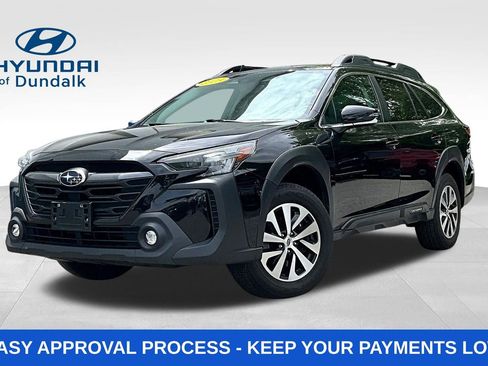 Used 2023 Subaru Outback Premium AWD/4WD image 1