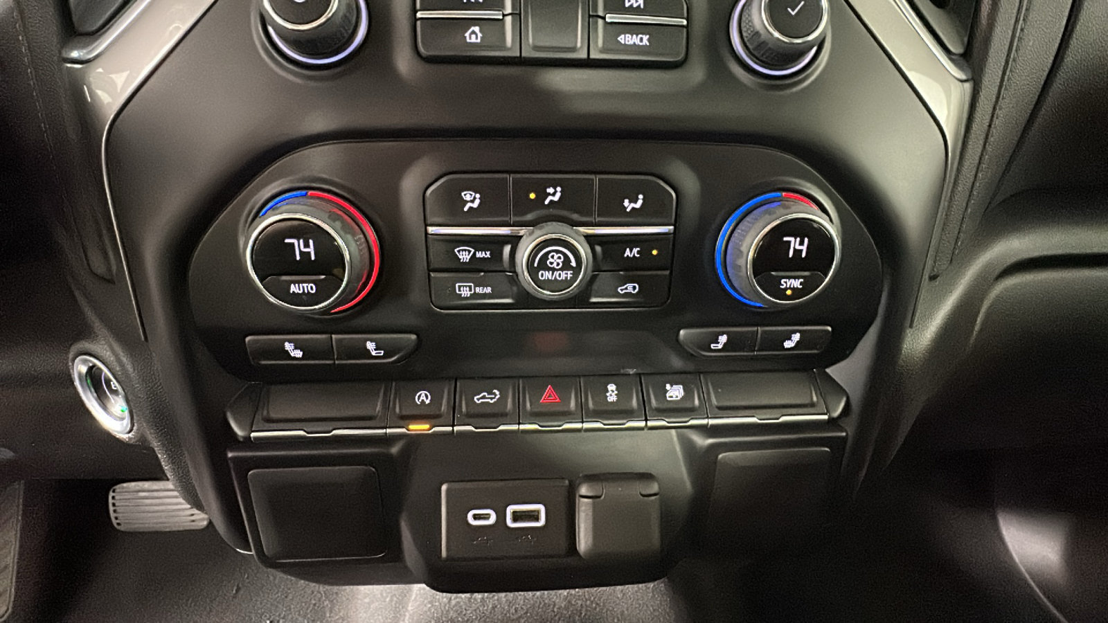 Used 2022 Chevrolet Silverado 1500 RST AWD/4WD image 26