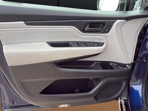 Used 2019 Honda Odyssey Touring image 16