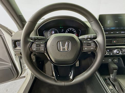 Used 2024 Honda Civic Sport image 11