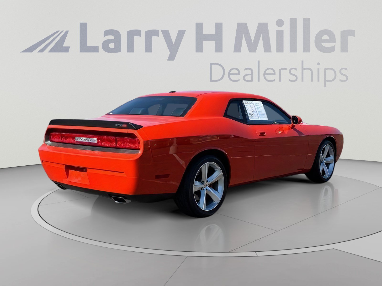 Used 2008 Dodge Challenger SRT8 RWD image 6
