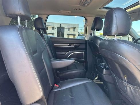 Used 2021 Kia Telluride S image 13