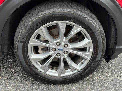 Used 2023 Ford Explorer Limited image 8