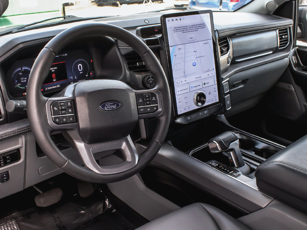 Used 2025 Ford F150 Lightning Flash AWD/4WD image 15