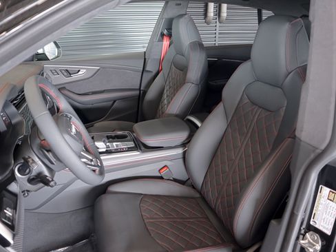 New 2026 Audi SQ8 Prestige AWD/4WD image 8