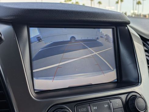 Used 2018 Chevrolet Suburban LT AWD/4WD image 13